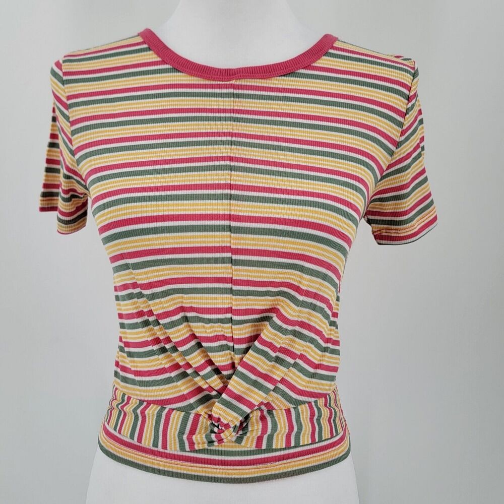 Razzle Dazzle Top Juniors Medium Striped Twisted Front Ribbed Tee